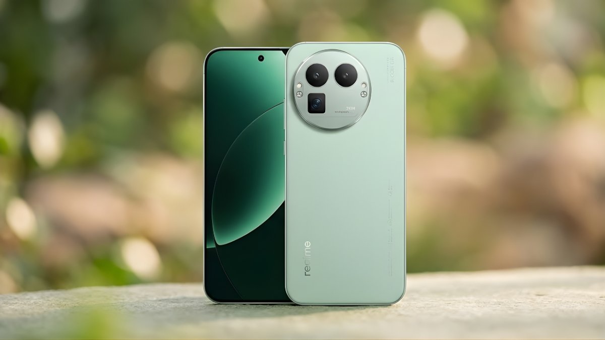 Realme GT 8 Pro Hands-On Review: Gaming, Photography &amp;amp; Fast Charging Tested